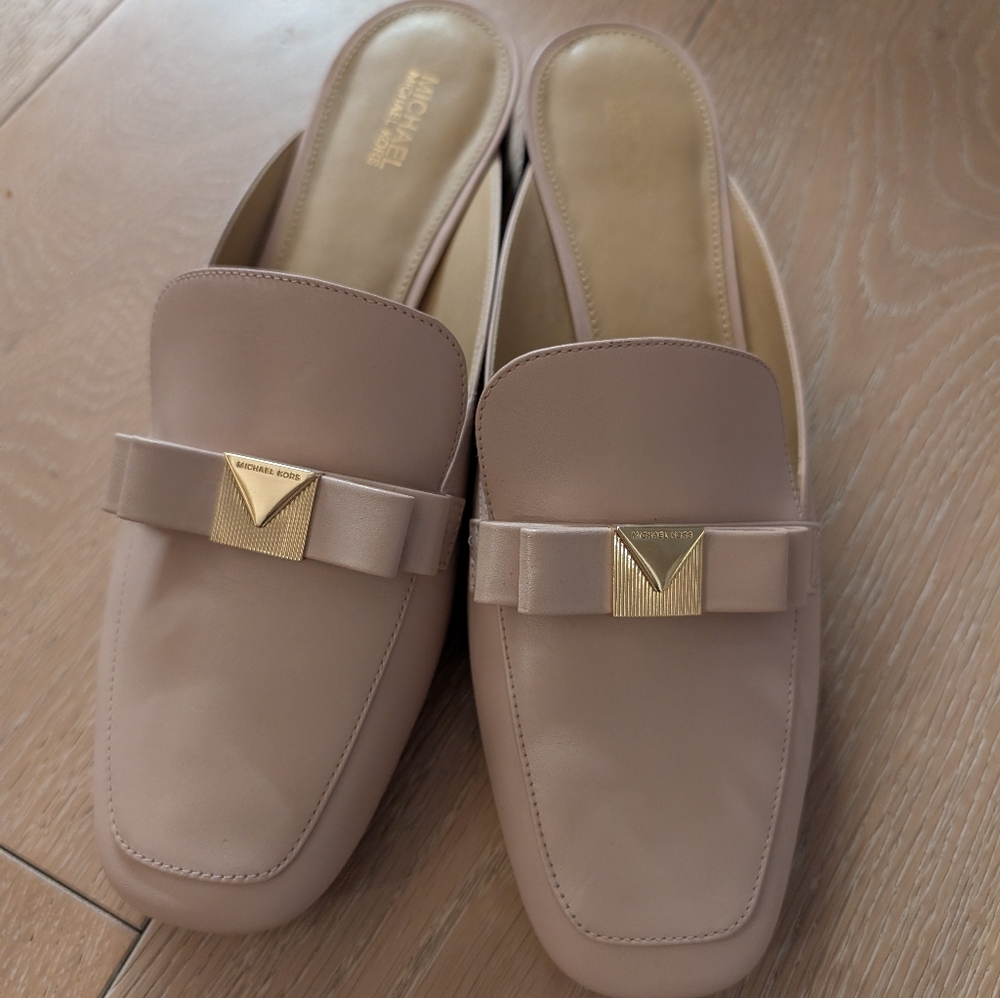 Michael Kors Women's Blush Leather Mules